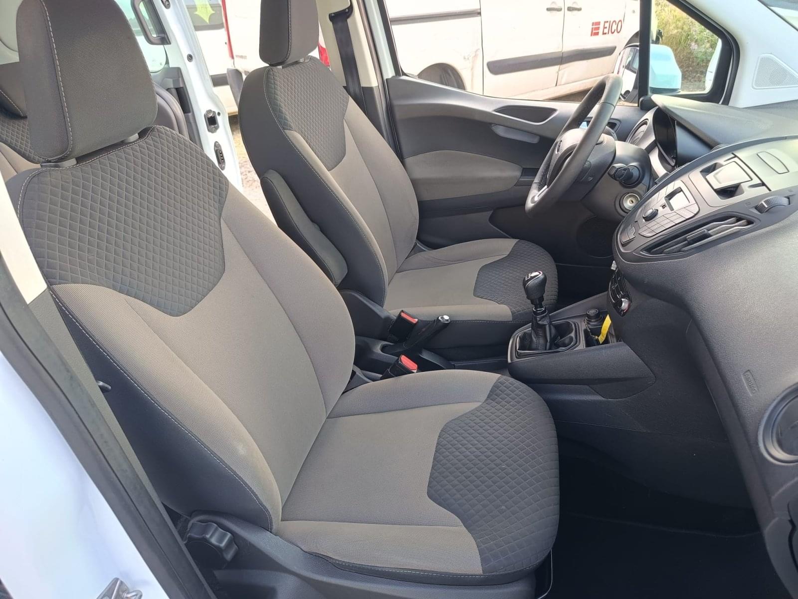 FORD TRANSIT COURIER KOMBI 1.5 TDCI 56KW TREND 10 