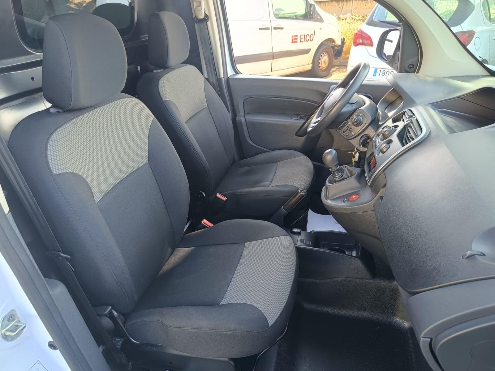 RENAULT KANGOO FURGON PROFESIONAL BLUE DCI 59 KW (80CV) 12 