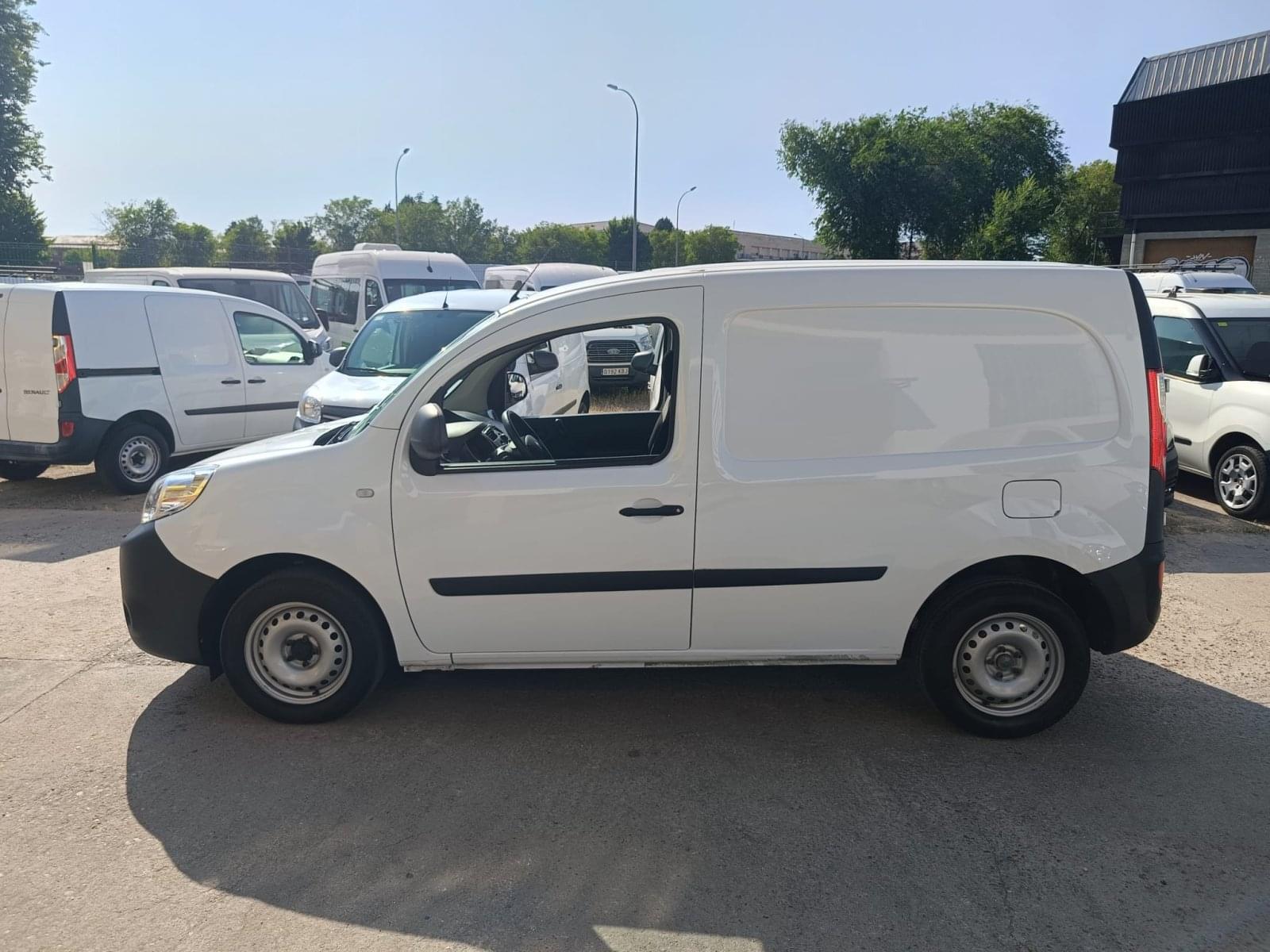 RENAULT KANGOO FURGON PROFESIONAL BLUE DCI 59 KW (80CV) 4 