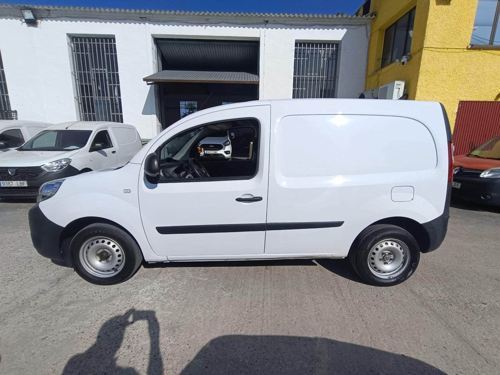 RENAULT KANGOO FURGON PROFESIONAL BLUE DCI 59 KW (80CV) 9 