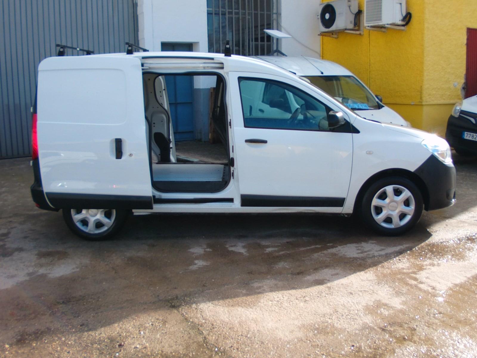 DACIA DOKKER VAN ESSENTIAL BLUE DCI 70KW (95CV) 9 