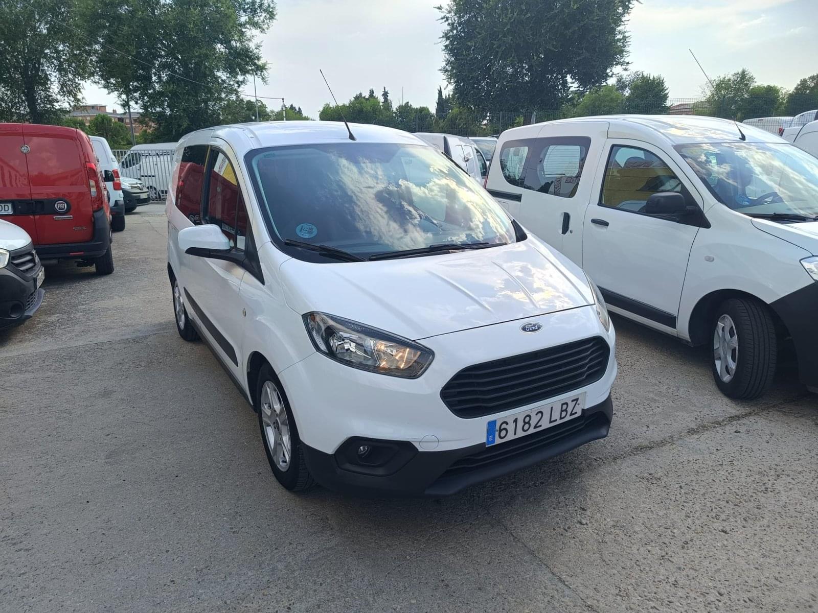 imagen de FORD TRANSIT COURIER KOMBI TREND 1.5 TDCI 75CV MT6 E6DT - REF: 00997