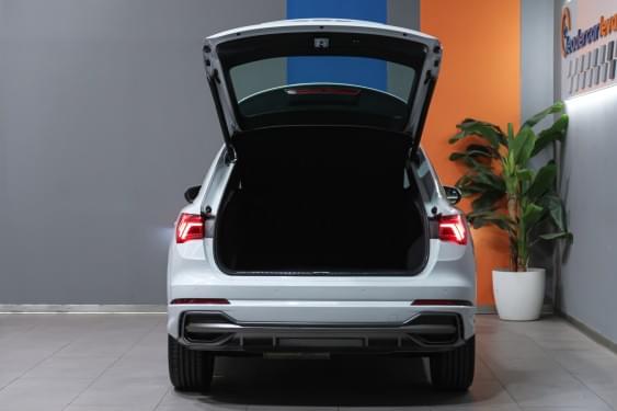 Comprar AUDI Q3 S LINE 35 TDI 150CV AUTO 2019 de segunda mano AUDI Q3 S LINE 35 TDI 150CV AUTO 2019 de segunda mano