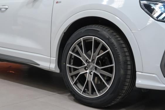 Comprar AUDI Q3 S LINE 35 TDI 150CV AUTO 2019 de segunda mano AUDI Q3 S LINE 35 TDI 150CV AUTO 2019 de segunda mano