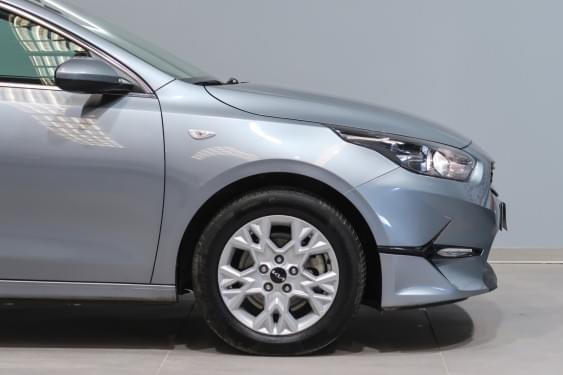 KIA CEED 1.0 T-GDI 100CV DRIVE 2024 de segunda mano