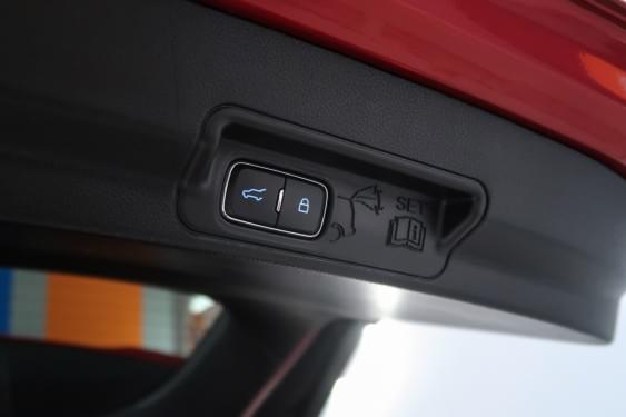 FORD EXPLORER PHEV AWD ST LINE 457CV 2021 de segunda mano