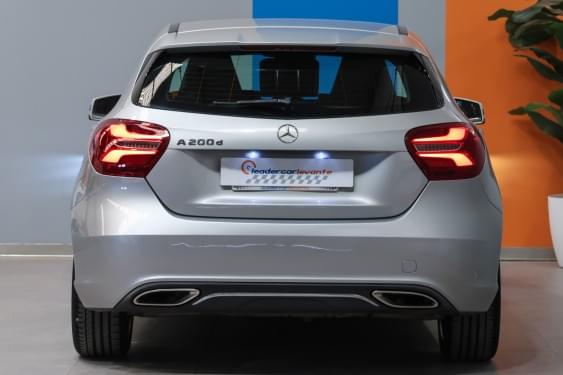 MERCEDES-BENZ CLASE A 200D 136CV 2018 de segunda mano