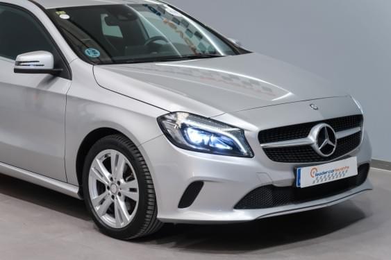MERCEDES-BENZ CLASE A 200D 136CV 2018 de segunda mano