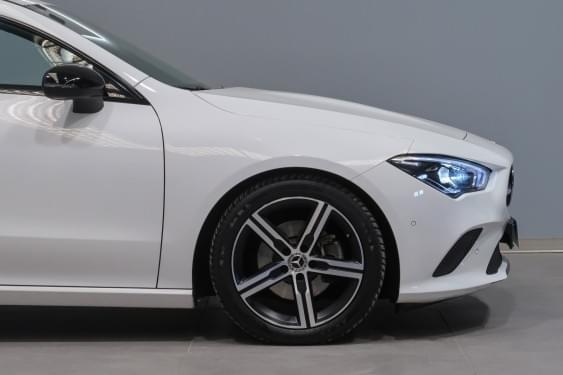 MERCEDES-BENZ CLASE CLA 200 SHOOTING BRAKE 163CV 2020 de segunda mano