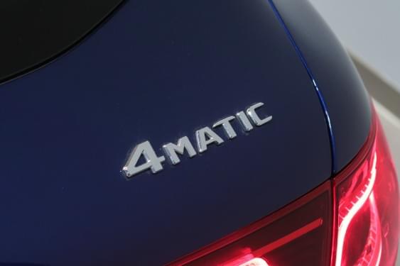 MERCEDES-BENZ CLASE GLC 200 D 4MATIC 163CV 2021 de segunda mano