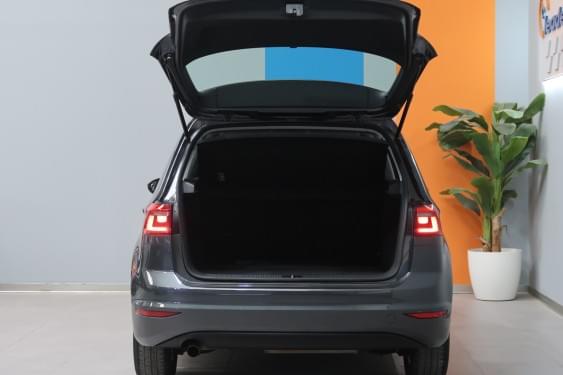 VOLKSWAGEN GOLF SPORTSVAN EDITION 1.6 TDI 115CV 2018 de segunda mano