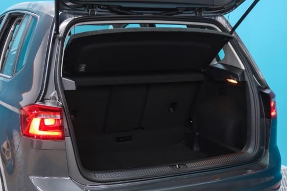 VOLKSWAGEN GOLF SPORTSVAN EDITION 1.6 TDI 115CV 2018 de segunda mano