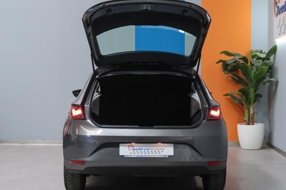 SEAT LEÓN 1.6 TDI REFERENCE S/S 110CV 2016 de segunda mano