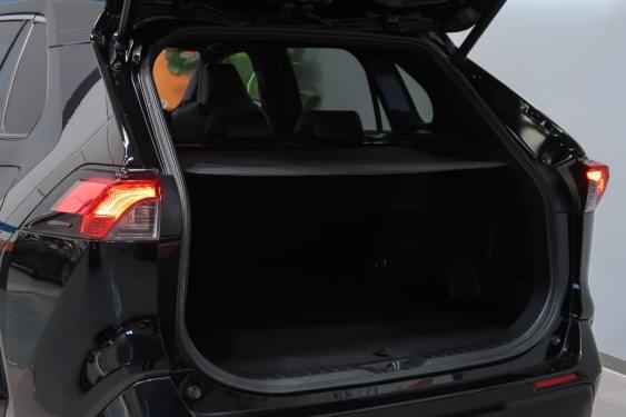 TOYOTA RAV4 2.5l 220H BLACK EDITION 218CV 2021 de segunda mano