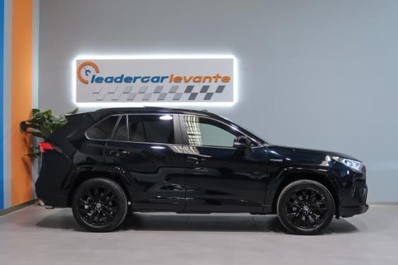 TOYOTA RAV4 2.5l 220H BLACK EDITION 218CV 2021 de segunda mano