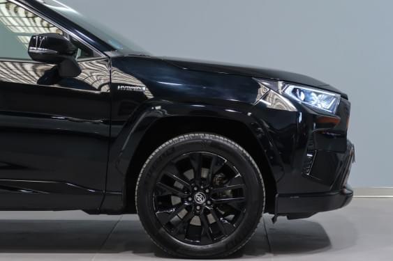 TOYOTA RAV4 2.5l 220H BLACK EDITION 218CV 2021 de segunda mano