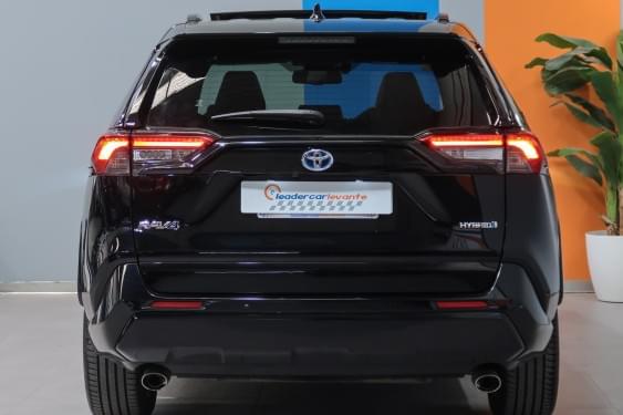 TOYOTA RAV4 2.5l 220H BLACK EDITION 218CV 2021 de segunda mano