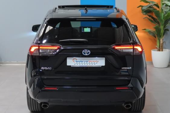 TOYOTA RAV4 2.5l 220H BLACK EDITION 218CV 2021 de segunda mano