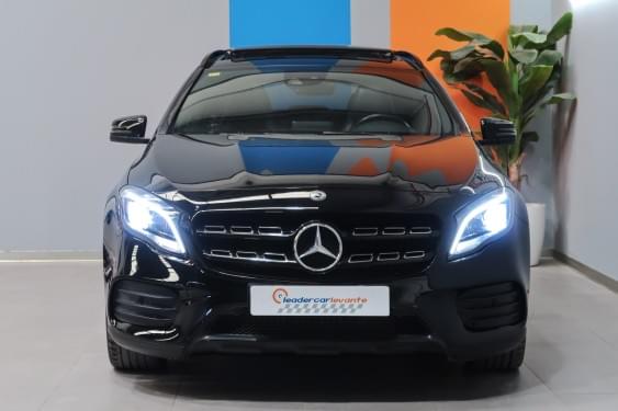 MERCEDES-BENZ CLASE GLA 220D PACK AMG 177CV 2018 de segunda mano
