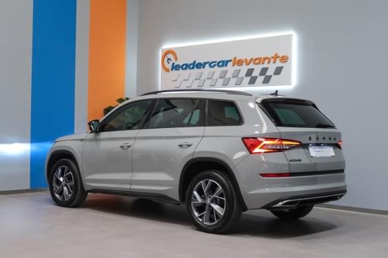 SKODA KODIAQ SPORTLINE 2.0 TDI 150 CV DSG 2021 de segunda mano