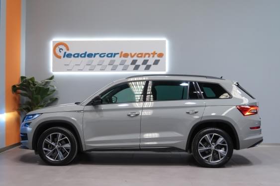 SKODA KODIAQ SPORTLINE 2.0 TDI 150 CV DSG 2021 de segunda mano