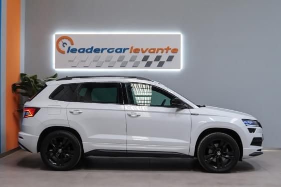 SKODA KAROQ SPORTLINE 2.0 TDI 150CV 4X4 2021 de segunda mano