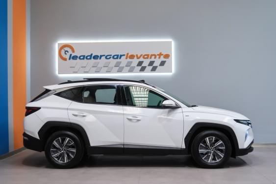Comprar HYUNDAI TUCSON 1.6CRDI 136CV 48V MAXX SKY DCT 2022 de segunda mano HYUNDAI TUCSON 1.6CRDI 136CV 48V MAXX SKY DCT 2022 de segunda mano