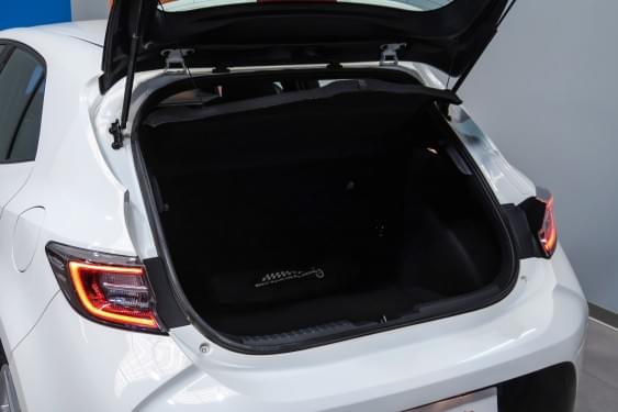 Comprar TOYOTA COROLLA 1.8 125H ACTIVE E-CVT 122CV 2020 de segunda mano TOYOTA COROLLA 1.8 125H ACTIVE E-CVT 122CV 2020 de segunda mano