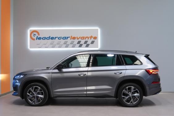 SKODA KODIAQ 2.0 SPORTLINE 150CV DSG 4X2 2023 de segunda mano