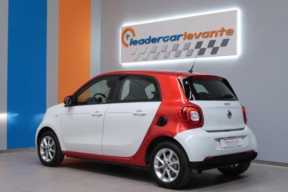 SMART FORFOUR 1.0 PASSION 71CV 2018 de segunda mano
