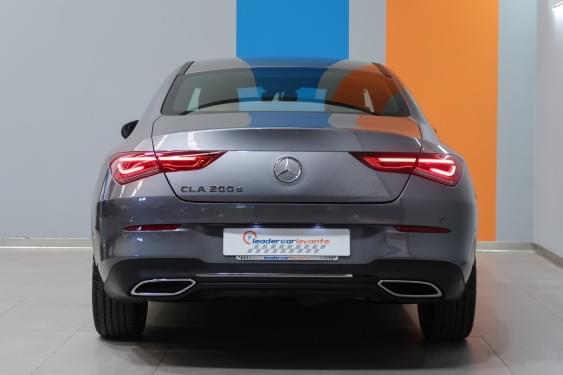 MERCEDES-BENZ CLA 200D DCT 150CV 2022 de segunda mano