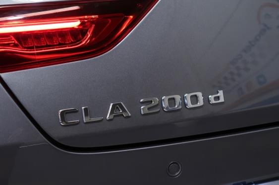 MERCEDES-BENZ CLA 200D DCT 150CV 2022 de segunda mano