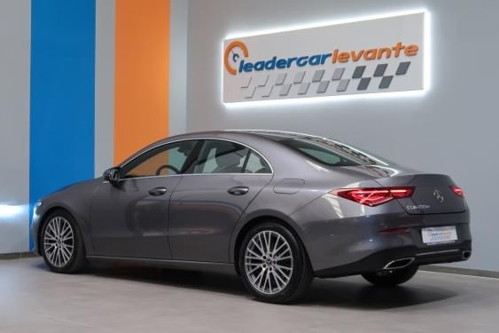 MERCEDES-BENZ CLA 200D DCT 150CV 2022 de segunda mano