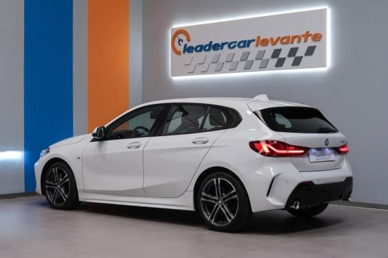 BMW SERIE 1 120 D 190CV AUTO 2021 de segunda mano