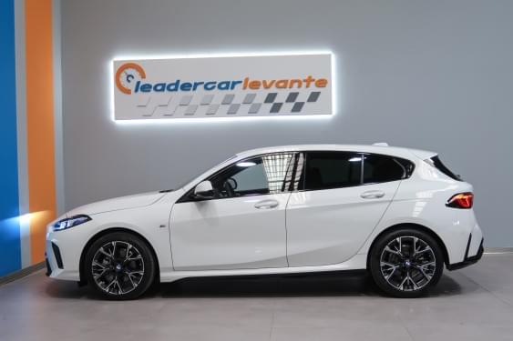 Comprar BMW SERIE 1 120 D 163CV HIBRIDO 2025 de segunda mano BMW SERIE 1 120 D 163CV HIBRIDO 2025 de segunda mano