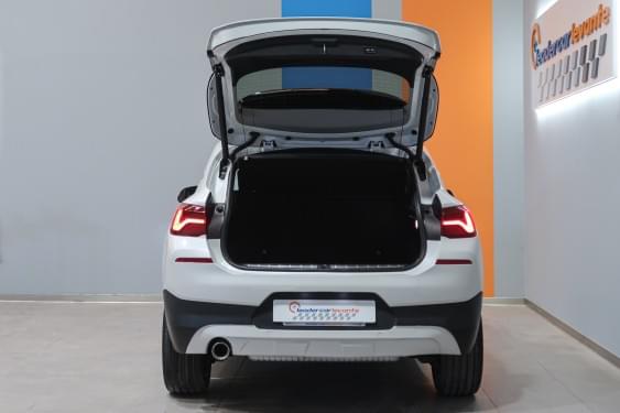 BMW X2 SDRIVE 18I ADVANTAGE 1.5 140CV AT7 2020 de segunda mano