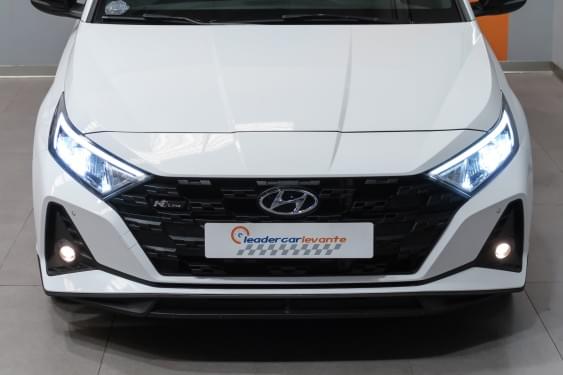Comprar HYUNDAI I20 1.0TGDI N LINE SKY 120CV 48V 2023 de segunda mano HYUNDAI I20 1.0TGDI N LINE SKY 120CV 48V 2023 de segunda mano