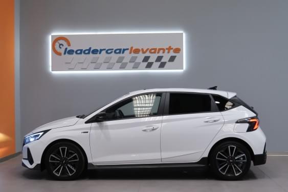 Comprar HYUNDAI I20 1.0TGDI N LINE SKY 120CV 48V 2023 de segunda mano HYUNDAI I20 1.0TGDI N LINE SKY 120CV 48V 2023 de segunda mano