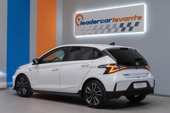 Comprar HYUNDAI I20 1.0TGDI N LINE SKY 120CV 48V 2023 de segunda mano HYUNDAI I20 1.0TGDI N LINE SKY 120CV 48V 2023 de segunda mano