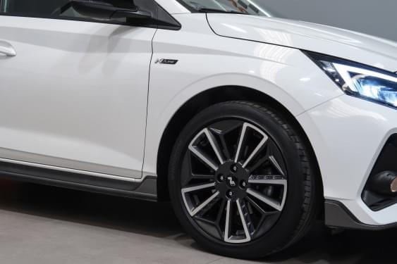 Comprar HYUNDAI I20 1.0TGDI N LINE SKY 120CV 48V 2023 de segunda mano HYUNDAI I20 1.0TGDI N LINE SKY 120CV 48V 2023 de segunda mano