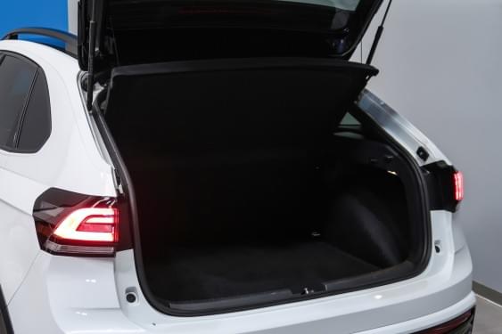 Comprar VOLKSWAGEN TAIGO 1.0 TSI R-LINE DSG 110 CV 2023 de segunda mano VOLKSWAGEN TAIGO 1.0 TSI R-LINE DSG 110 CV 2023 de segunda mano