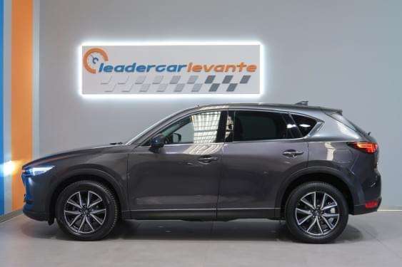 MAZDA CX-5 2.2 DE ZENITH AWD 175CV AUTO 2018 de segunda mano