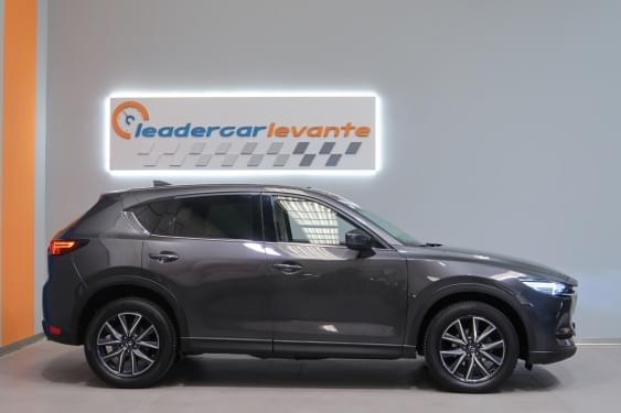 MAZDA CX-5 2.2 DE ZENITH AWD 175CV AUTO 2018 de segunda mano