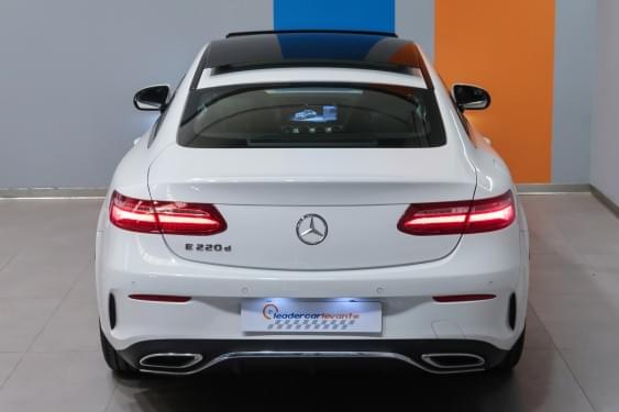 MERCEDES-BENZ CLASE E 220D COUPE 194CV PACK AMG 2018 de segunda mano
