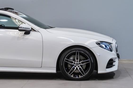 MERCEDES-BENZ CLASE E 220D COUPE 194CV PACK AMG 2018 de segunda mano