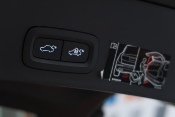 Comprar VOLVO XC40 T5 R DESIGN RECHARGE 262CV 2021 de segunda mano VOLVO XC40 T5 R DESIGN RECHARGE 262CV 2021 de segunda mano