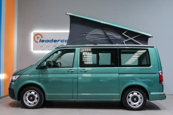 VOLKSWAGEN CALIFORNIA 2.0 TDI BMT BEACH TOUR 4M DSG 204CV 2021 de segunda mano