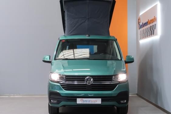 VOLKSWAGEN CALIFORNIA 2.0 TDI BMT BEACH TOUR 4M DSG 204CV 2021 de segunda mano