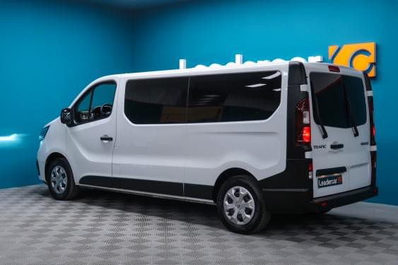 RENAULT TRAFIC MIXTO N15/6 LARGO ENERGY BLUE DCI 150CV 2023 de segunda mano