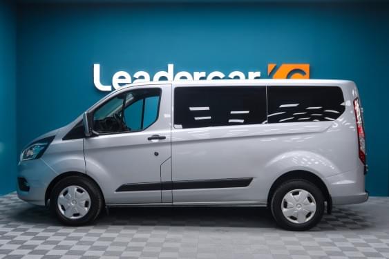 FORD KOMBI 2.0 TCDI 131CV 320 L1 TREND 2023 de segunda mano